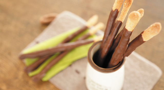 【T’sレシピ】チョコスティッククラッカー