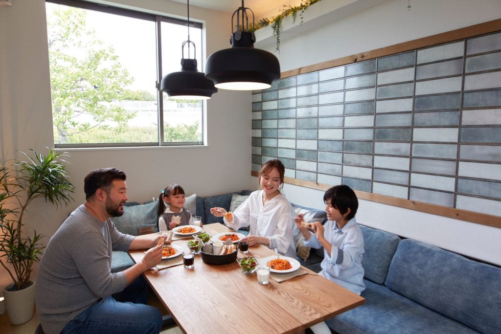 ソファダイニング 七変化 高橋開発みんなのブログ